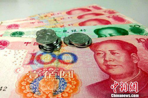 多地提高最低工资。(资料图)<a target='_blank' href='http://www.chinanews.com/' _cke_saved_href='http://www.chinanews.com/' ></table>中新网</a>记者 李金磊 摄
