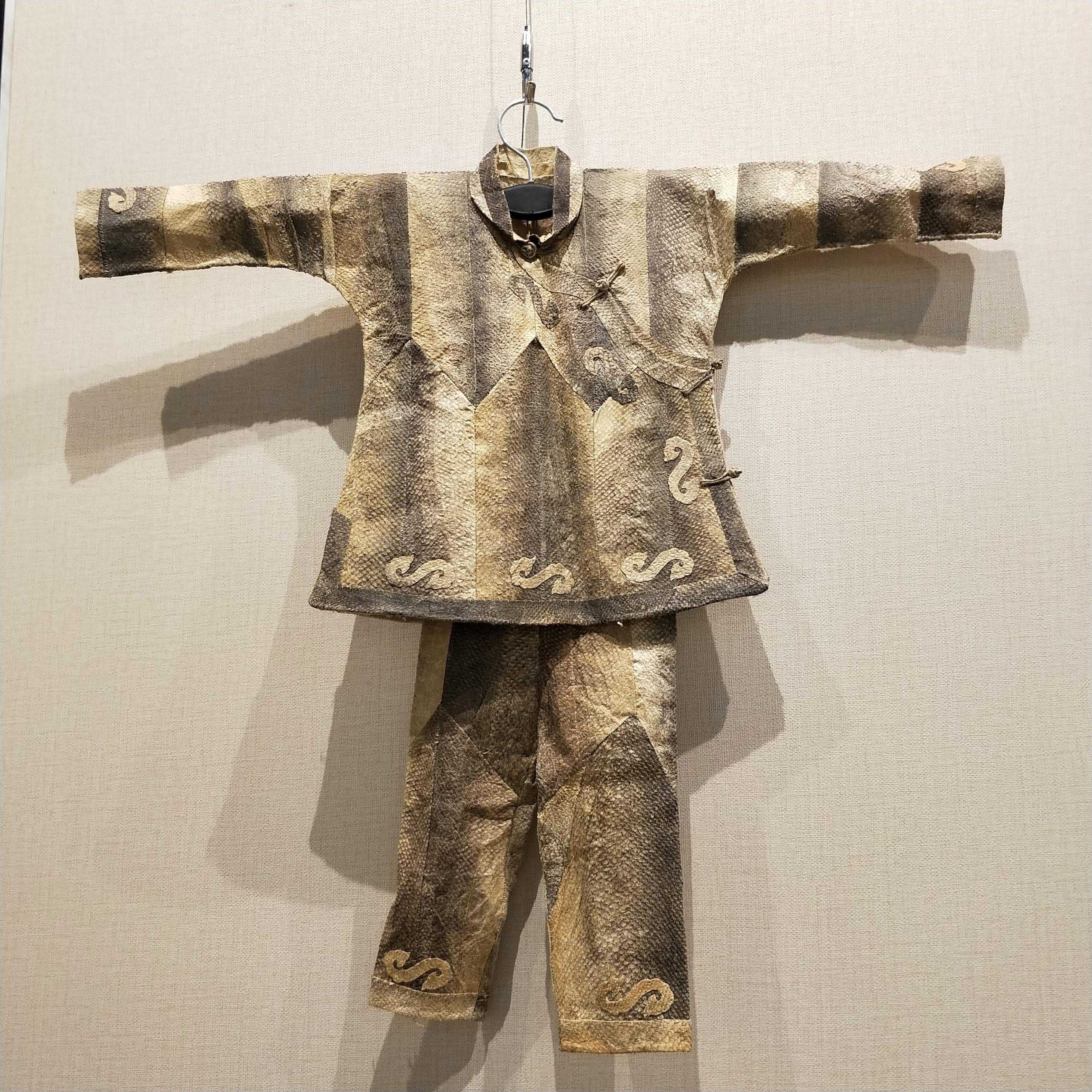 济南市博物馆将推出《中国赫哲族传统鱼皮衣与鱼皮配饰作品展》